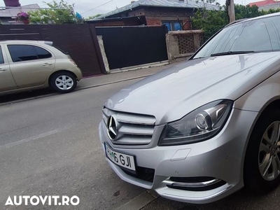 Mercedes-Benz C 180 T CDI DPF (BlueEFFICIENCY) Avantgarde