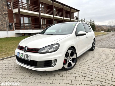 Volkswagen Golf 2.0 TSI GTI DSG