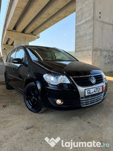 Vw touran 2.0tdi, an 2010. xenon