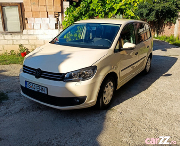 Liciteaza-Volkswagen Touran 2015