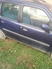 dezmembrez Opel agila motor 1,2