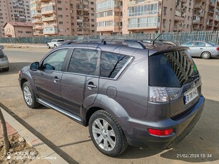 Mitsubishi Outlander 2012, 4x4, cutie automata, 7 locuri