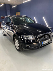 Vând Audi Q5