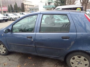 Vand Fiat Punto înmatriculat