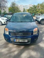 Vand mașina Ford fusion