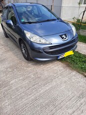 Vând Peugeot 207 14 benzina