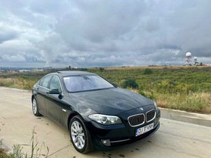 BMW Seria 5 525d Touring Aut.