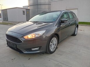 Ford Focus Turnier 1.0 EcoBoost Start-Stopp-System TITANIUM STYLE