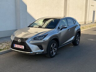 Lexus Seria NX 300h AWD Luxury