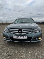 Mercedes-Benz C 180 T CDI DPF (BlueEFFICIENCY) Avantgarde