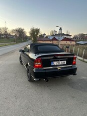 Opel Astra 1.8 16V Coupe Bertone