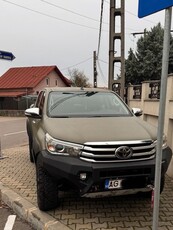 Toyota Hilux 4x4 Double Cab A/T cu Safety Sense Style