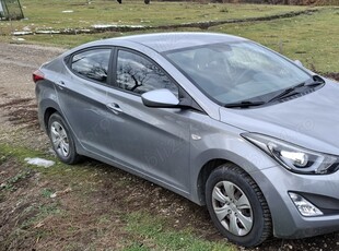 Hyundai Elantra 2015