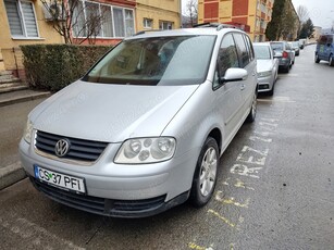 Volkswagen Touran 1.9 TDI 7 locuri an de fabricație 2005