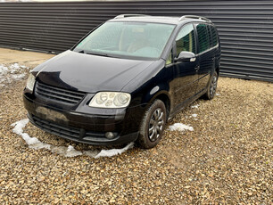 Volkswagen Touran DSG 2.0 tdi 140 cai 7 locuri