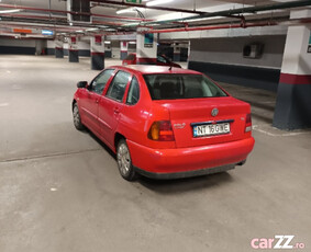 VW polo Anul 2001 motor 1.9 diesel clasic