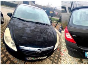 Opel CORSA D masina