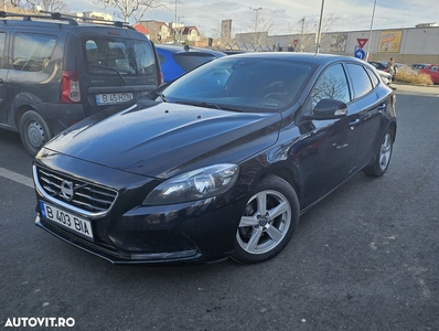 Volvo V40 D2