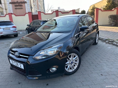 Ford Focus Titanium Full