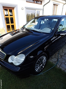 Vând mercedes c200 w203