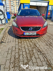 Volvo V40, motorizare 2000, D4