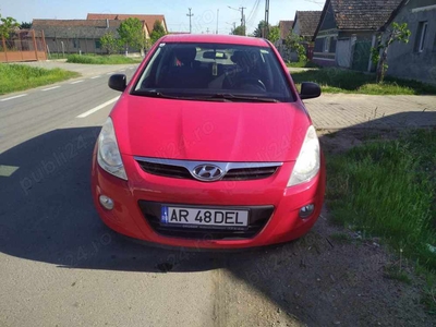 Hyundai I20.