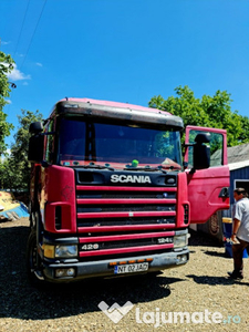 Scania Basculabila pe 3 parti