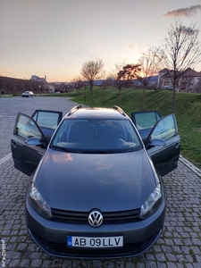 Vând Volkswagen Golf 6 1,6 TDI