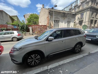 Mitsubishi outlander -- 21.500 eur negociabil