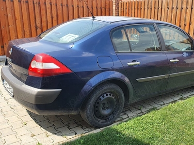 Renault Megane II Sedan - 2.0 16v 99Kw