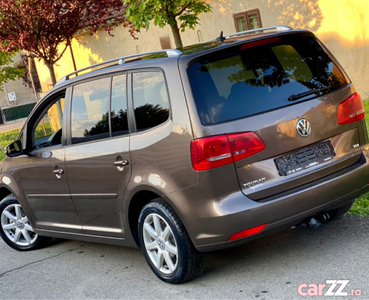 Volkswagen Touran 7 Locuri