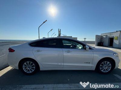 Ford Mondeo 2020 2.0 Benzina Hybrid 187 cai