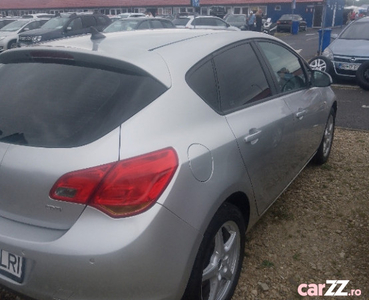 Opel Astra j 2011 diesel 1, 7 - 110 cp