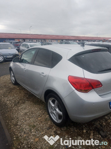 Opel Astra j 2011 diesel 1, 7 - 110 cp