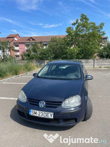 VW Golf 5 1.6 FSI