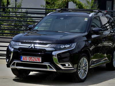 Mitsubishi Outlander PHEV Hibrid plug-in 2019, INSTYLE+ Full