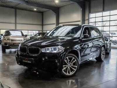 Vand BMW X5, xDrive 30d, pachet M (int+ext), 4x4, negru, an 2016.