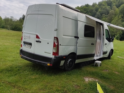 vand campervan Renault Master 2013, baie cu dus, wc, bucatarie, pat mare,panou solar