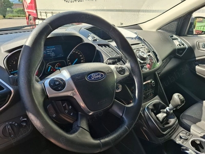 Vand Ford Kuga 2015 Titanium