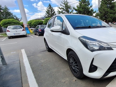 Vand Toyota Yaris 1.5 benzina 2017