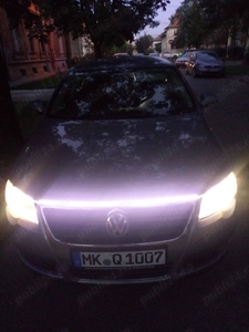 Volkswagen Passat1,8, 2010,benzina, GPS,cârlig remorcare, camera marșarier, încălzire scaune, clima