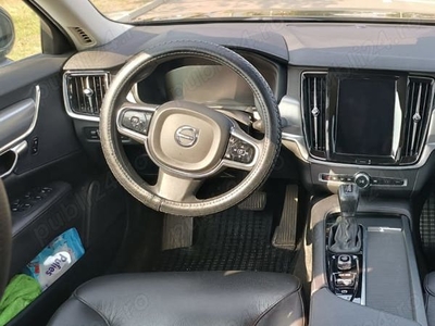 Urgent Volvo S 90 D4 deosebit