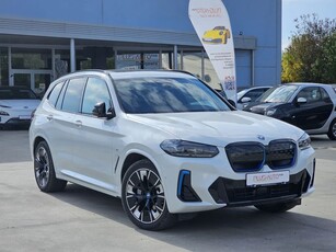 BMW iX3 Standard