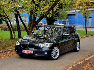 BMW Seria 1 125d Aut. Sport Line