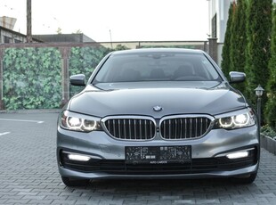 BMW Seria 5 520d xDrive AT