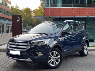 Ford Kuga 49.000km Carte Service