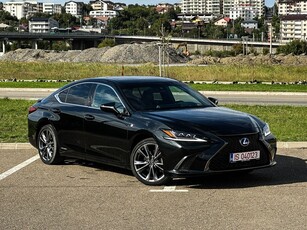 Lexus Seria ES 300h F Sport+