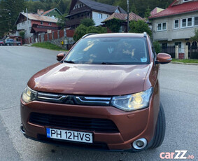 Mitsubishi Outlander 4x4 7 locuri