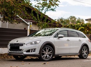 Peugeot 508 RXH Hybrid4