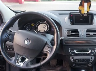 Renault Megane dCi 110 FAP Paris